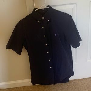 Short sleeve button down Ralph Lauren. In Good condition